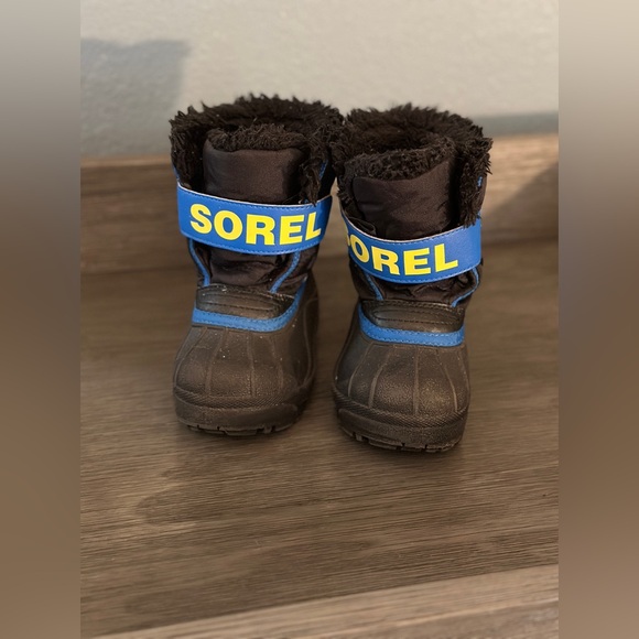 Sorel Commander Waterproof Insulated Winter Boots - Picture 3 of 14